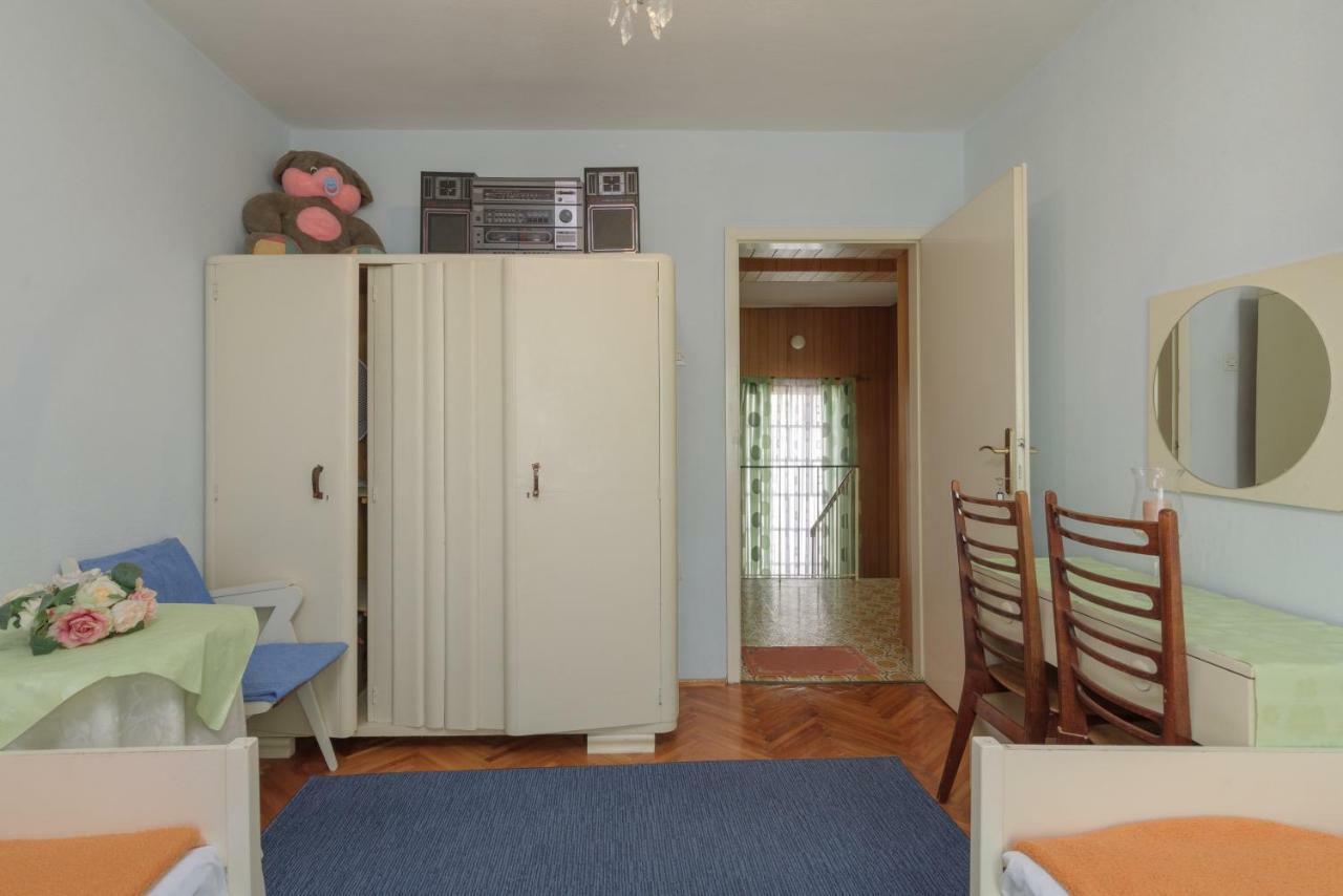 Rooms Mirjana - Centre Of 特罗吉尔 外观 照片