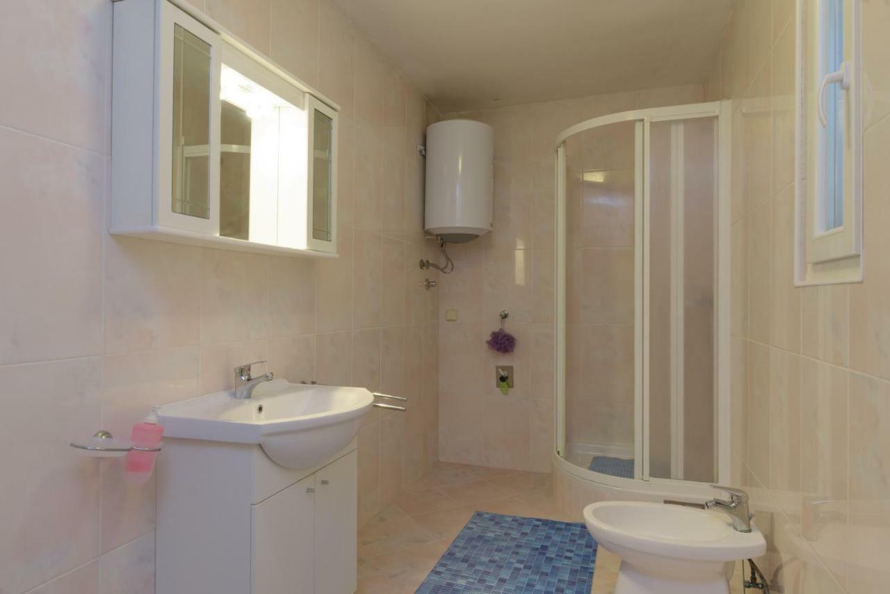 Rooms Mirjana - Centre Of 特罗吉尔 外观 照片
