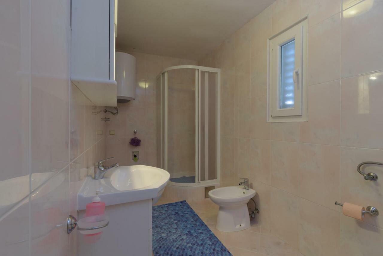 Rooms Mirjana - Centre Of 特罗吉尔 外观 照片