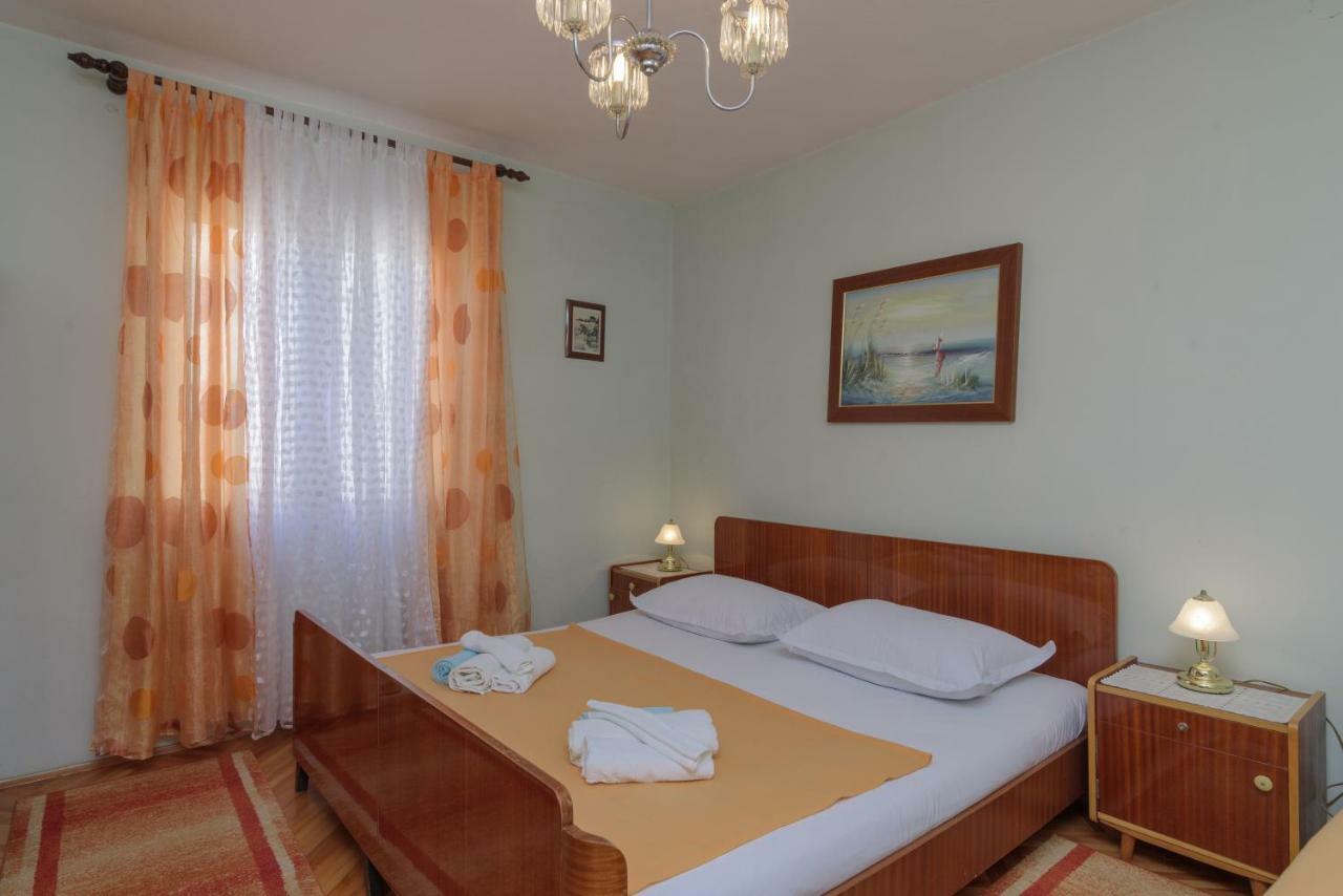 Rooms Mirjana - Centre Of 特罗吉尔 外观 照片
