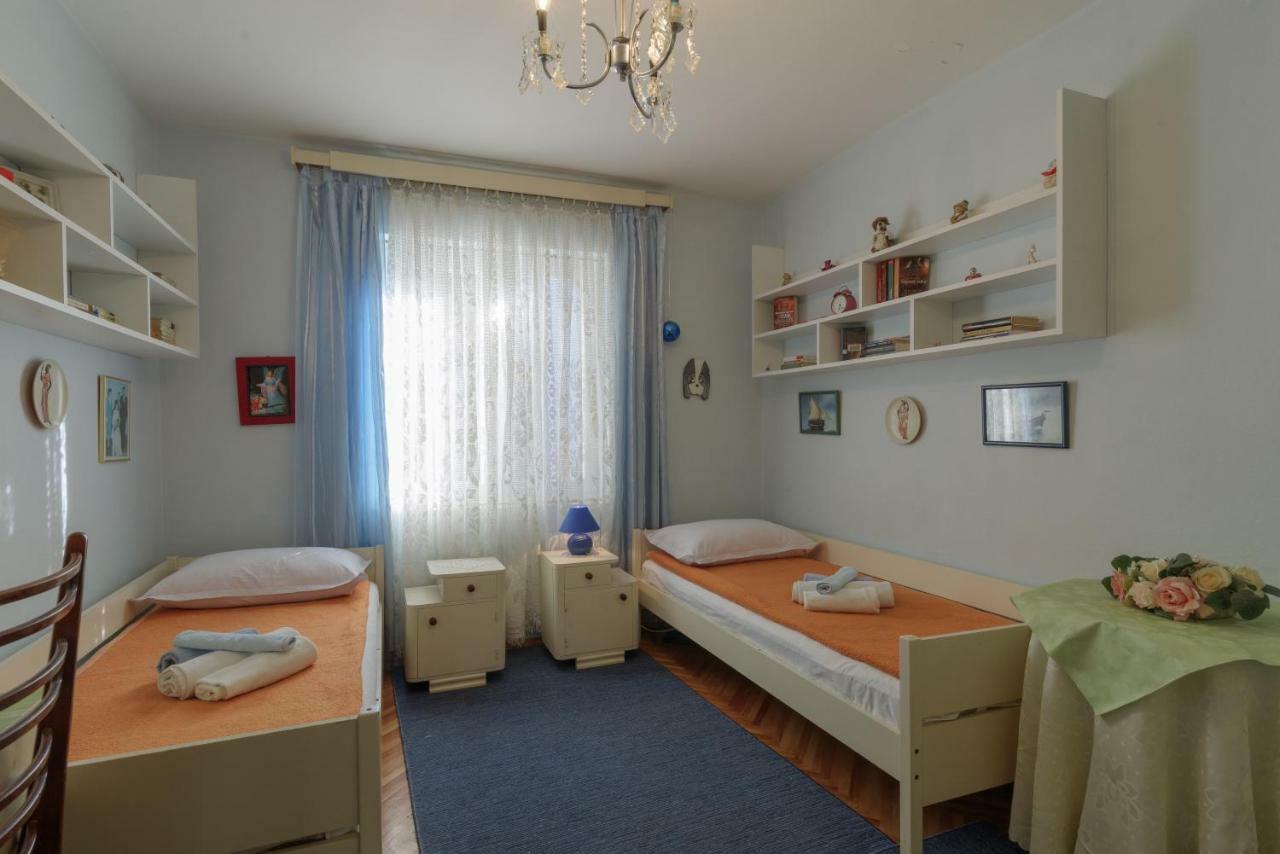 Rooms Mirjana - Centre Of 特罗吉尔 外观 照片